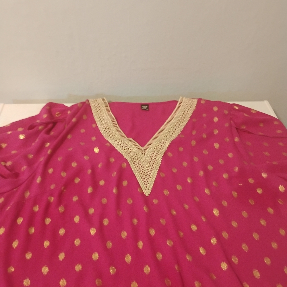 SHEIN Fuchsia Top with Lace Detail